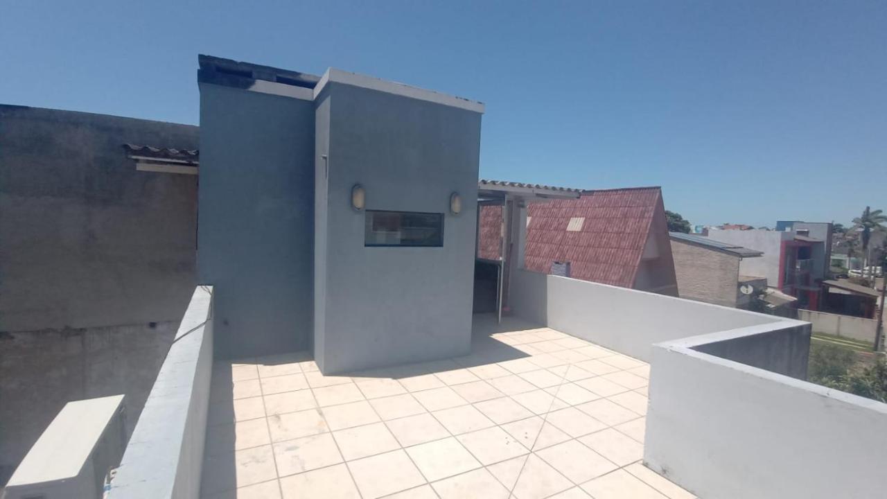 Sobrado Com Terraco E Area De Churrasqueira. Torres Eksteriør bilde
